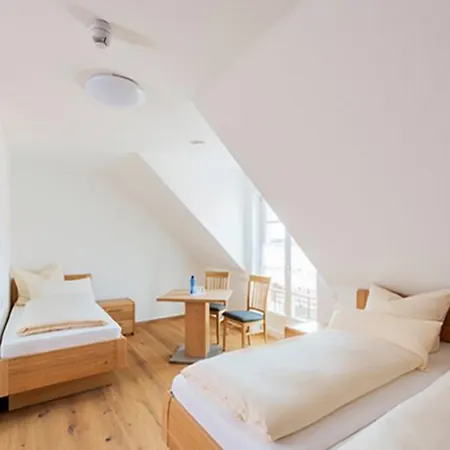 Gaestehaus Neubauer Gasthuis 3*