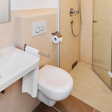 Gaestehaus Neubauer Gasthuis 3*